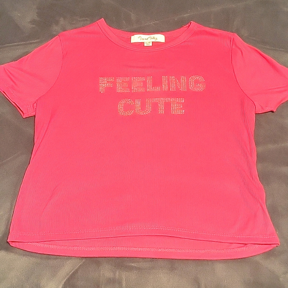 Rhinestone shirt 🎀super cute hot pink top w/ ‘feeling cute’ crystals